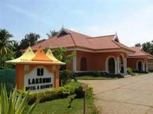 Lakshmi Hotel And Resorts Kumarakom Exterior photo